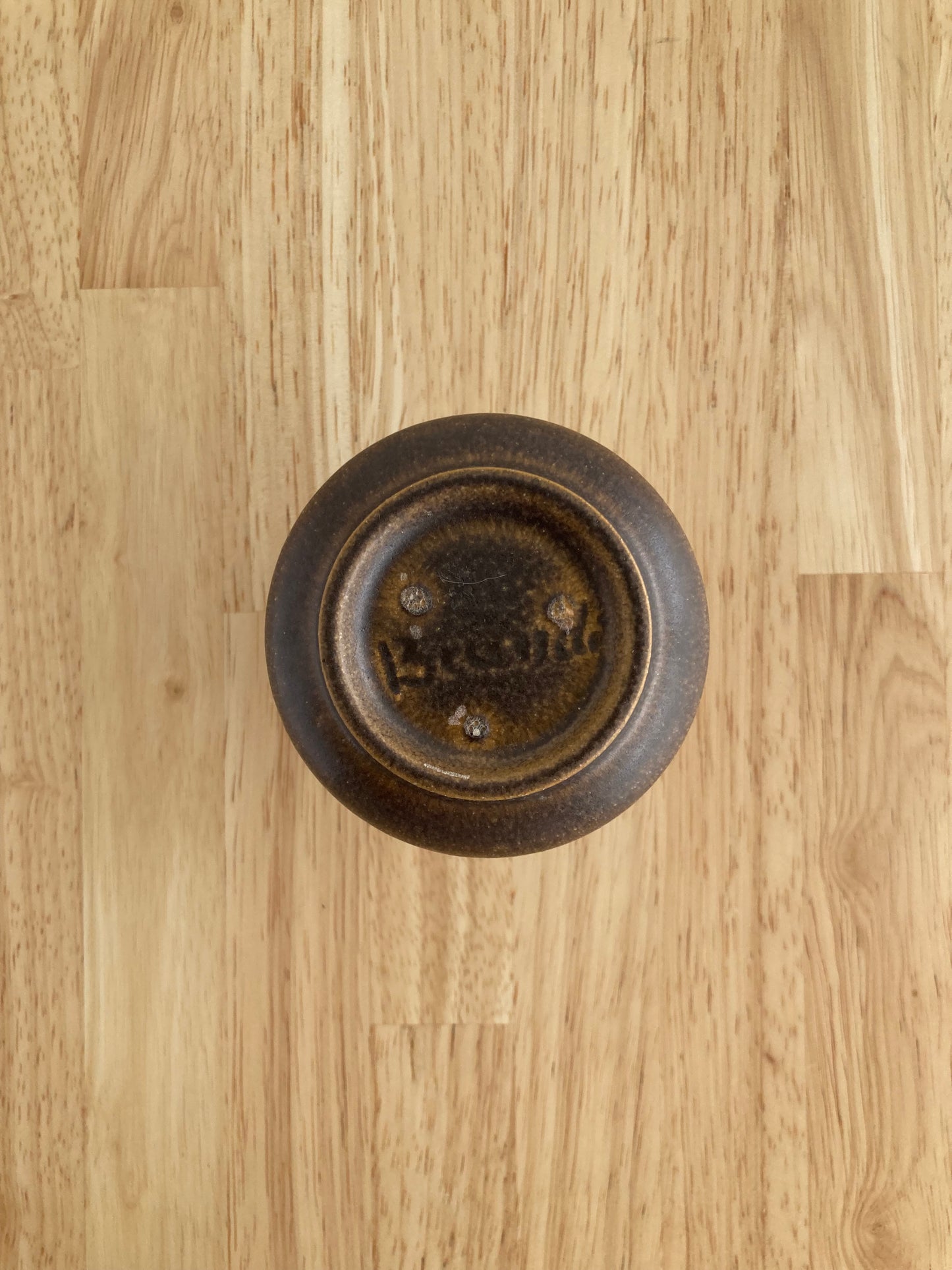 花瓶　茶色
